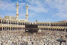 Kaaba in the Grand Mosque Click to view high resolution version
