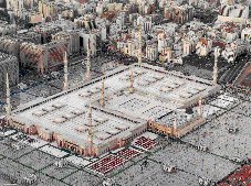 The Prophet's Mosque in Madinah with surrounding Plaza Click to view high resolution version